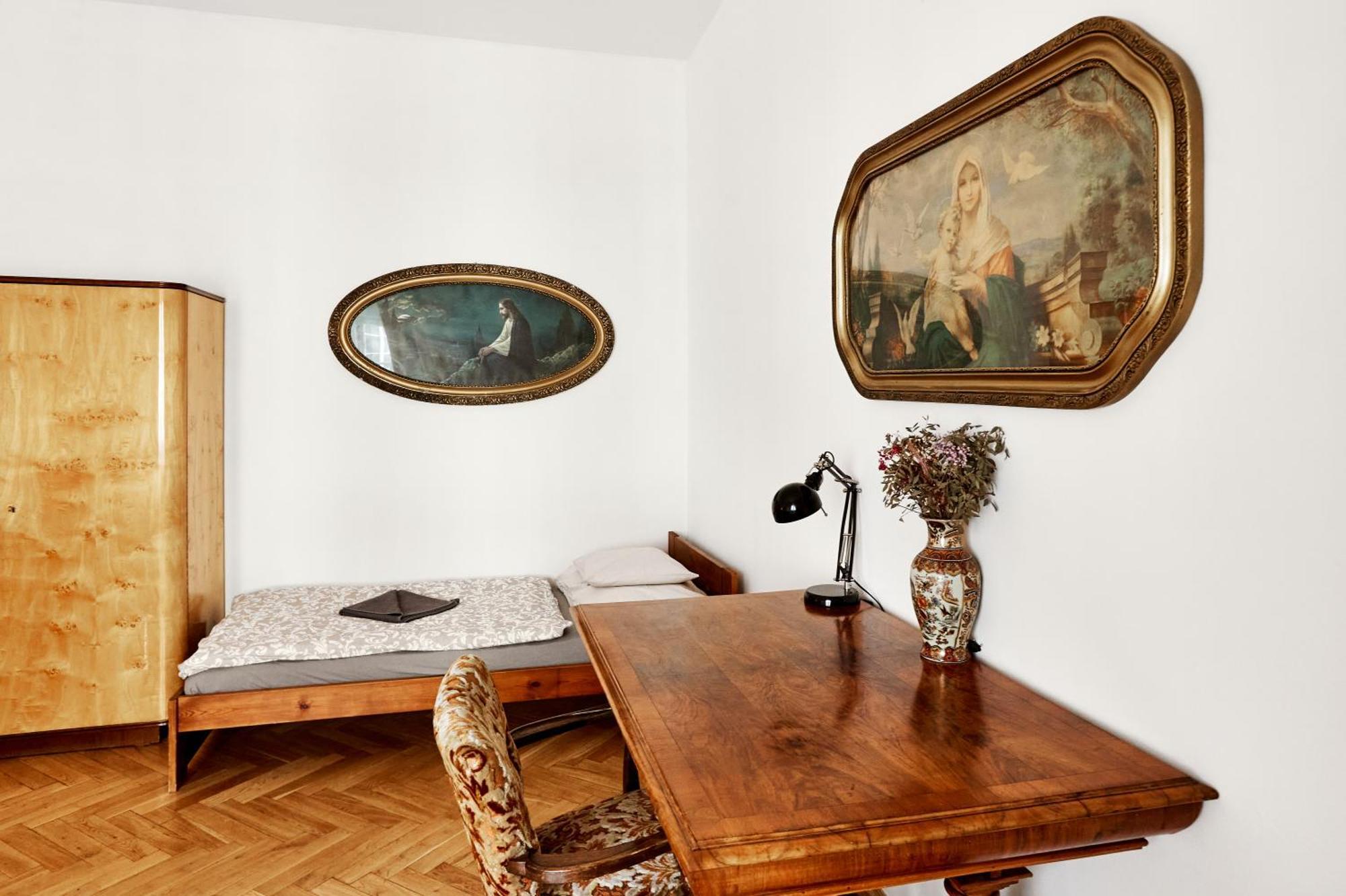 Appartamento At The Blue Lion & Parking Assistance Praga Esterno foto