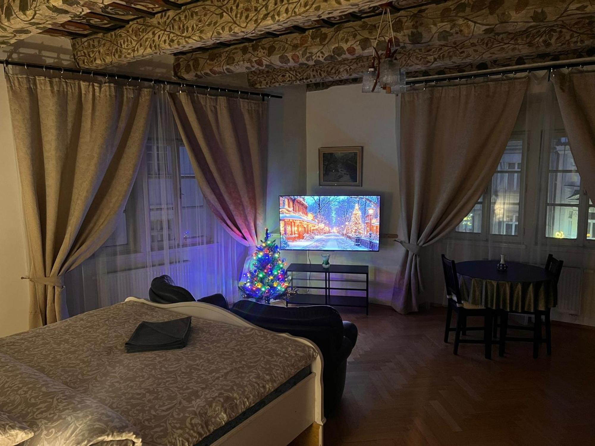 Appartamento At The Blue Lion & Parking Assistance Praga Esterno foto